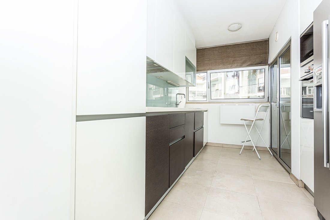 Apartment in Alges, Lisbon, Portugal 4 - 18486965