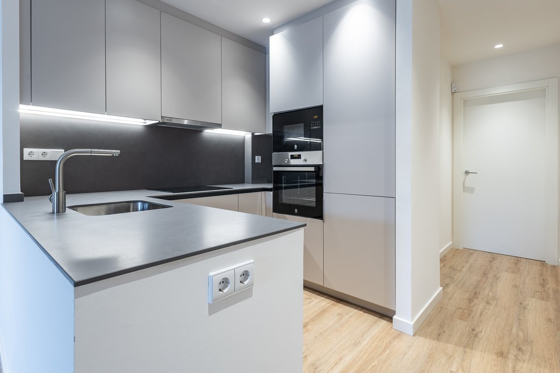 Apartment in Districte 5, Badalona, Spain 4 - 18485894