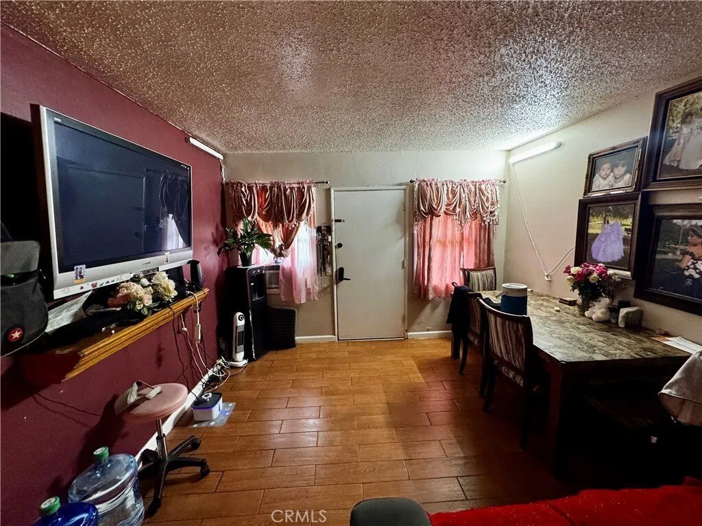 Fullerton, California, United States 5 - 17961226