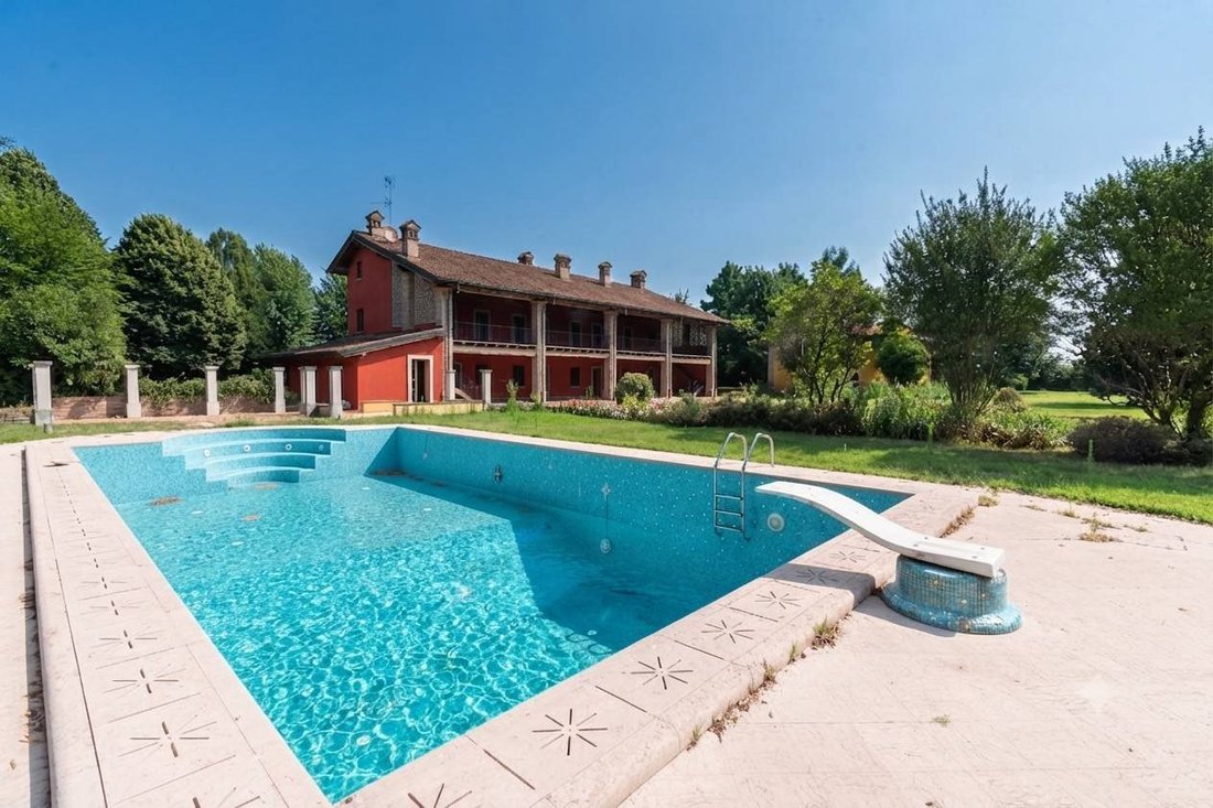 House in Chiari, Lombardy, Italy 2 - 18424953
