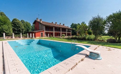 House in Chiari, Lombardy, Italy 1