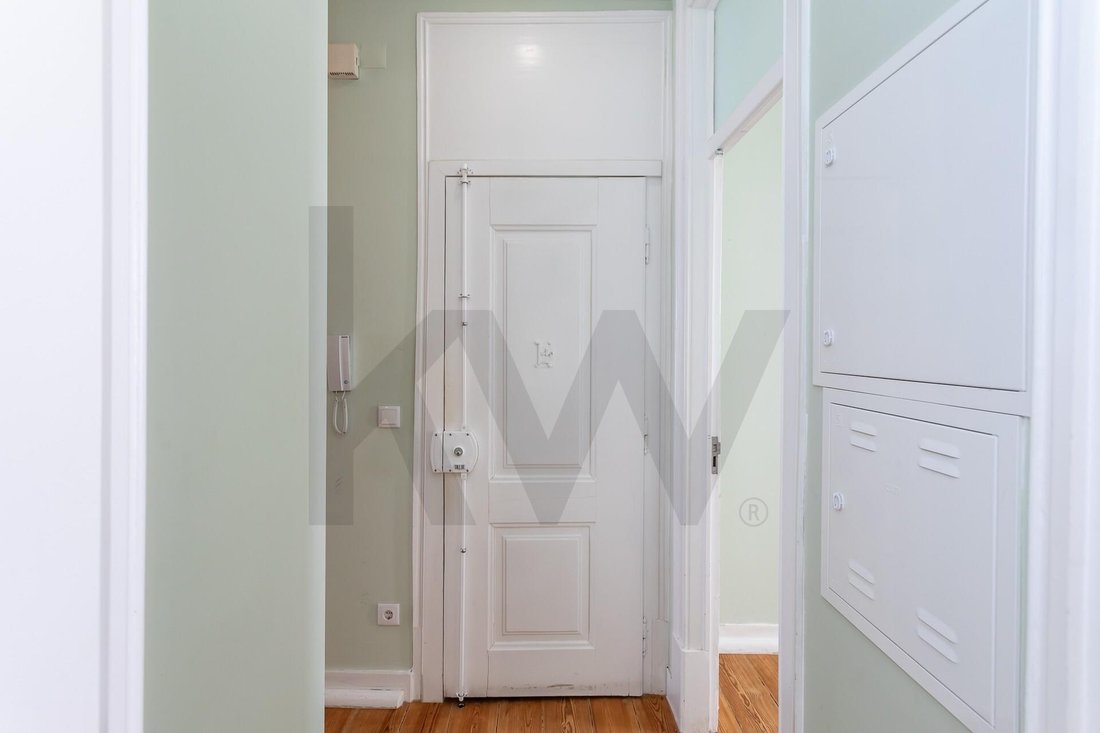 Apartment in Arroios, Lisbon, Portugal 5 - 18488122