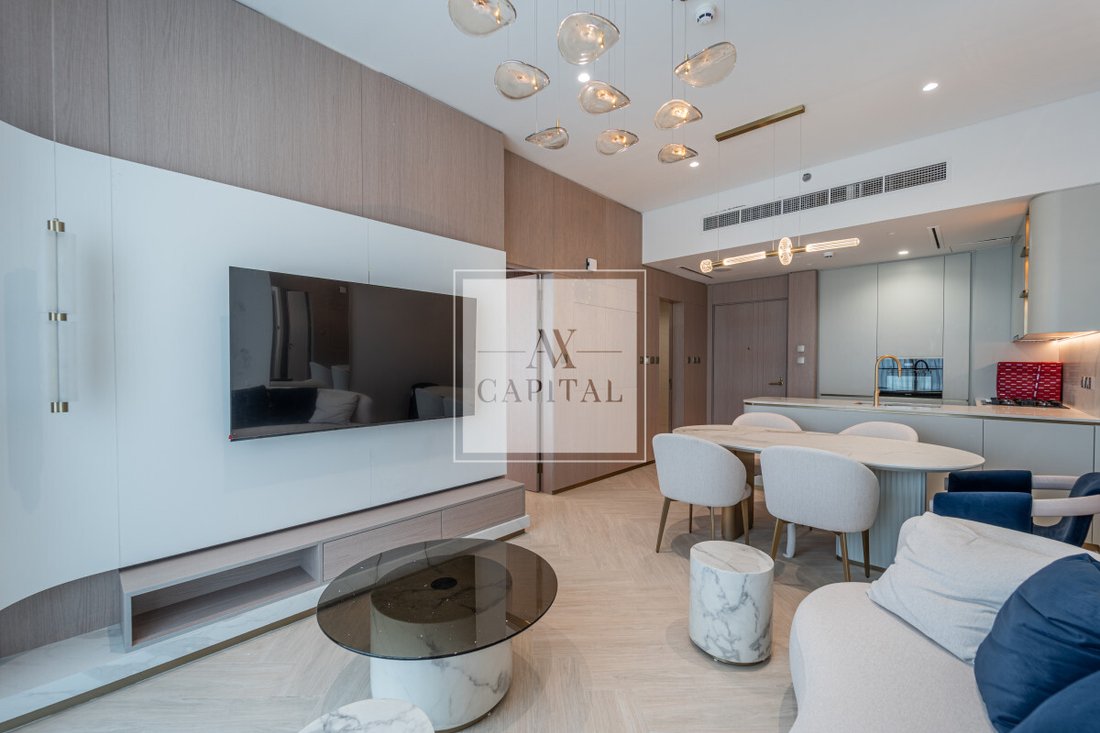 Apartment in Umm Suqeim, Dubai, United Arab Emirates 2 - 18483533