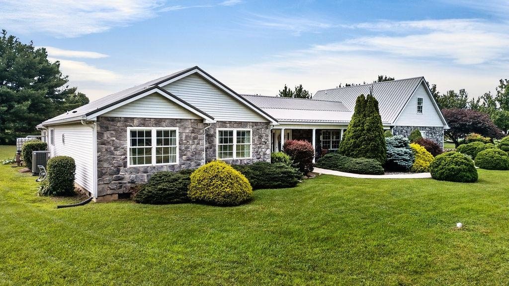 House in Swoope, Virginia, United States 2 - 18485428