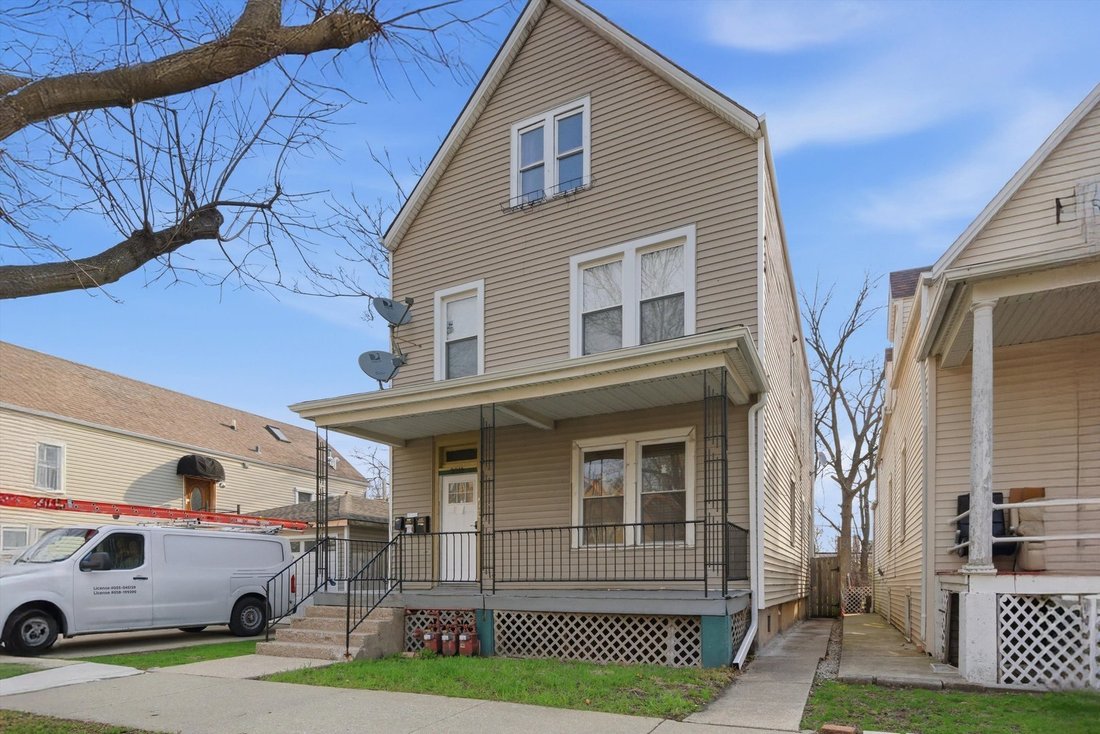 Chicago, Illinois, United States 4 - 18486047