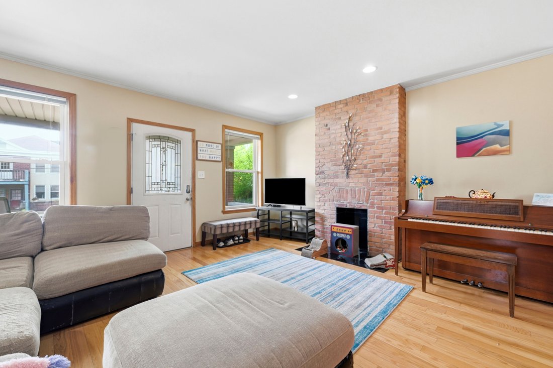 House in Pittsburgh, Pennsylvania, United States 4 - 18487716
