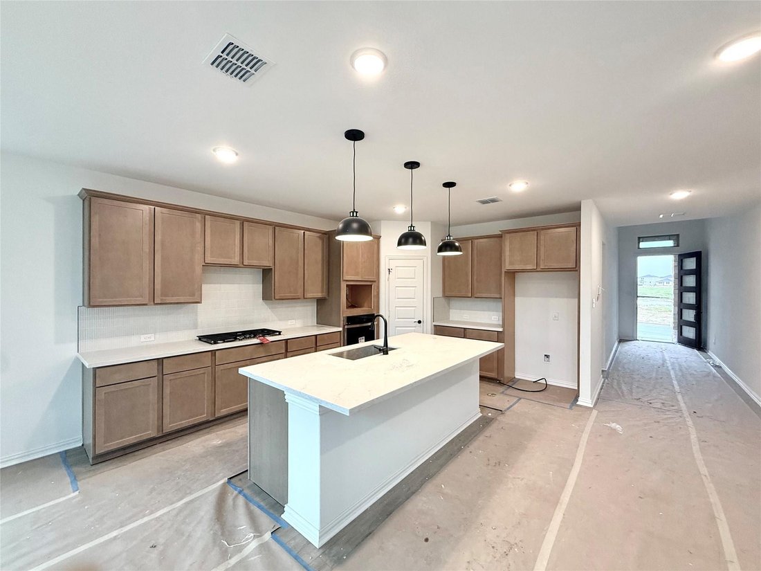 House in Buda, Texas, United States 2 - 18483421