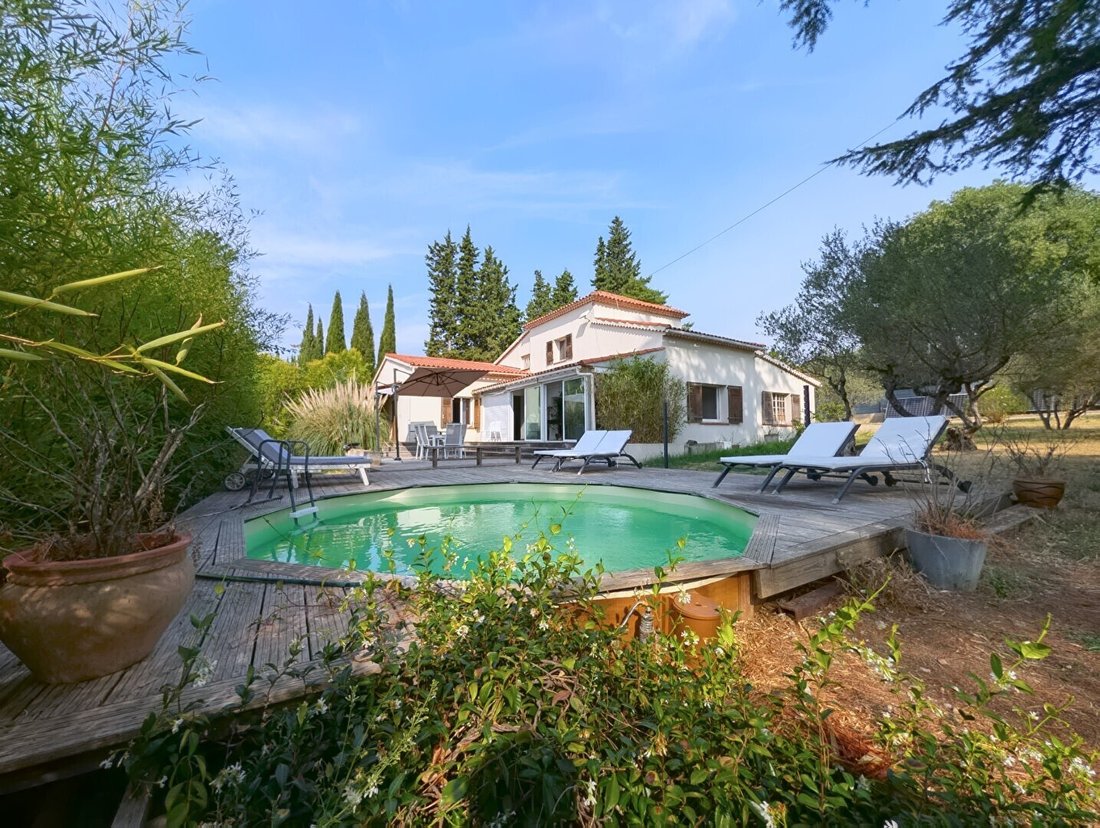 Villa in Villecroze, Provence-Alpes-Côte d'Azur, France 1 - 18484474