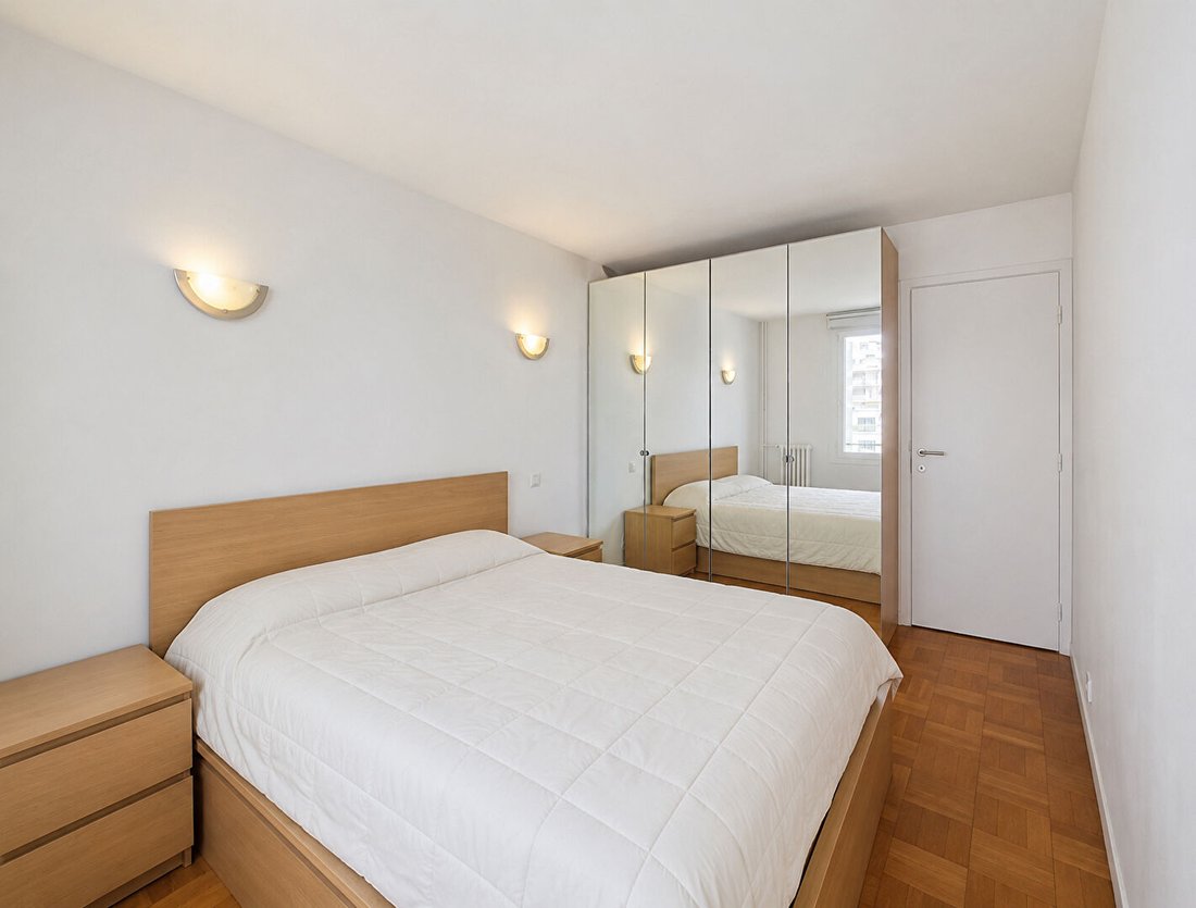 Apartment in Auteuil Sud, Paris 16e Arrondissement, Paris 5 - 18487005