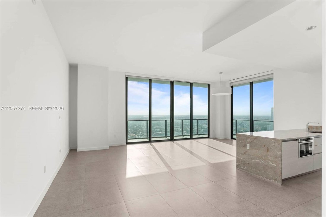 Condo in Miami, Florida, United States 5 - 18486715