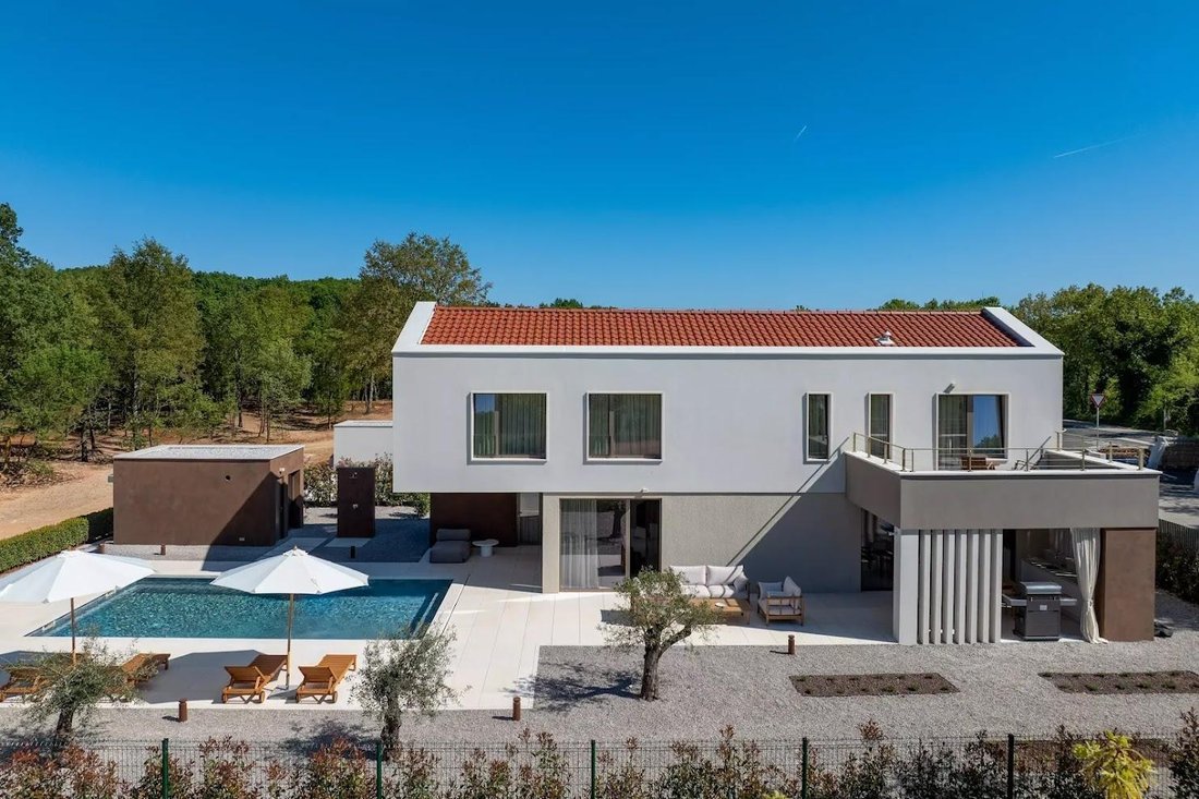 Villa in Labin, Istria County, Croatia 2 - 18485882