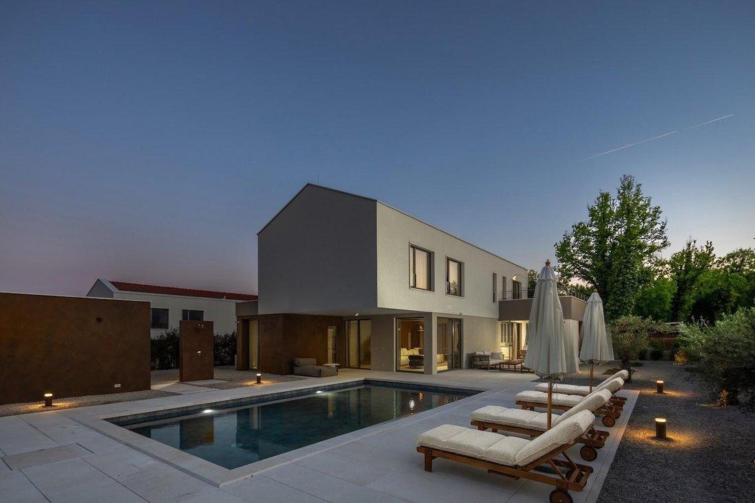Villa in Labin, Istria County, Croatia 1 - 18485890