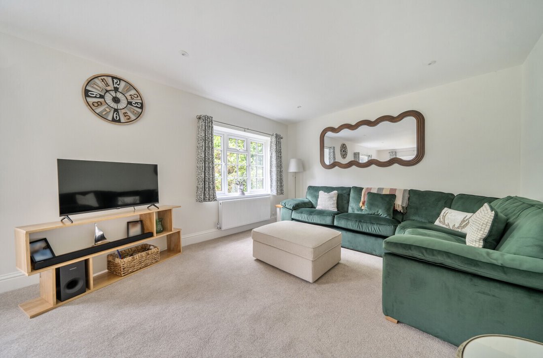 House in Dormansland, England 2 - 18483190