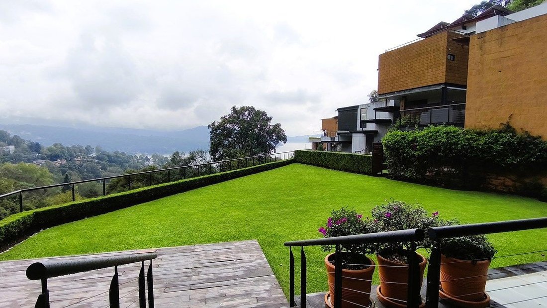 House in Valle de Bravo, State of Mexico, Mexico 3 - 18484345