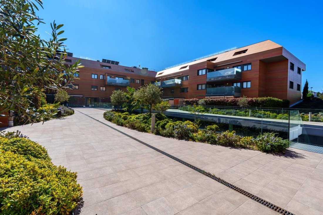 Apartment in Pozuelo de Alarcon, Comunidad de Madrid, Spain 1 - 17429680