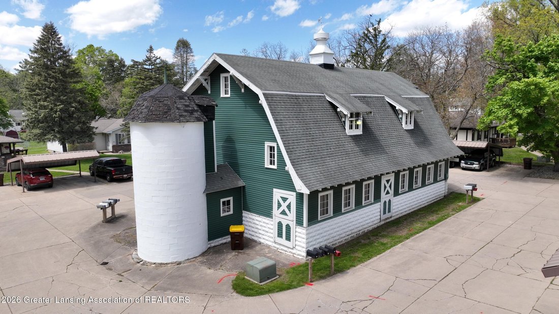 House in Windsor charter Township, Michigan, United States 5 - 18486590