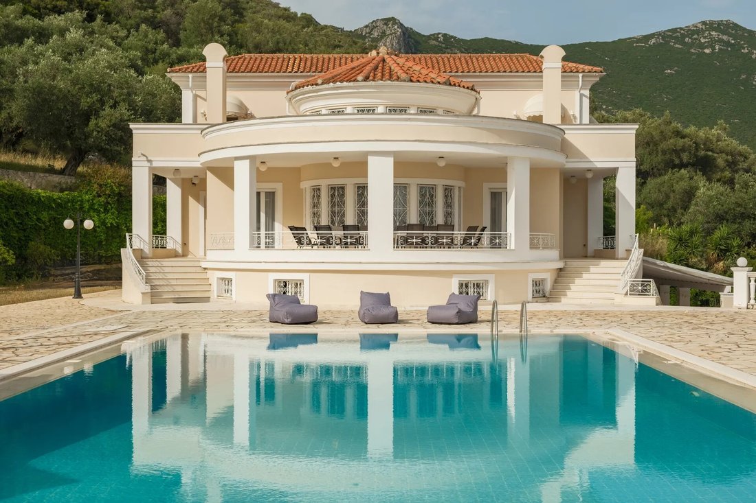Villa in Corfu, Peloponnese, Western Greece and the Ionian, Greece 3 - 18485590