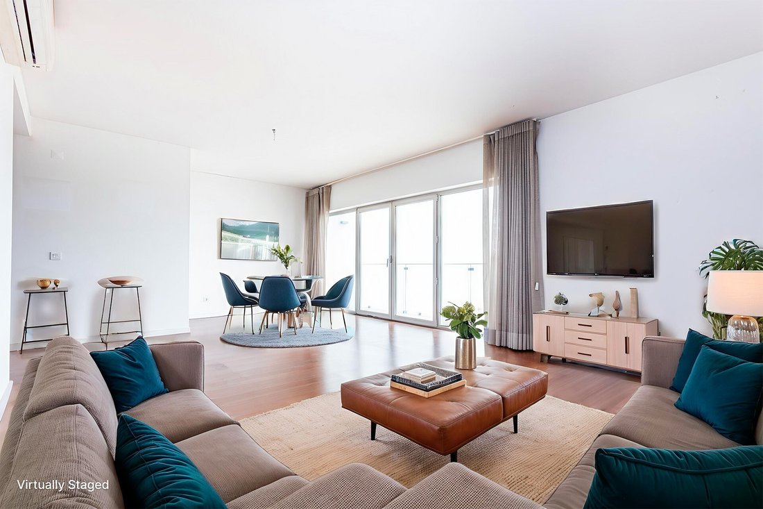Apartment in Alges, Lisbon, Portugal 1 - 18486965