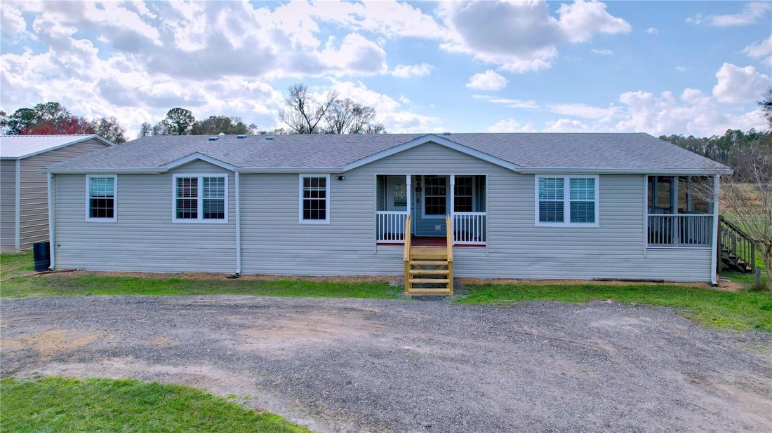 Webster, Florida, United States 5 - 18483258