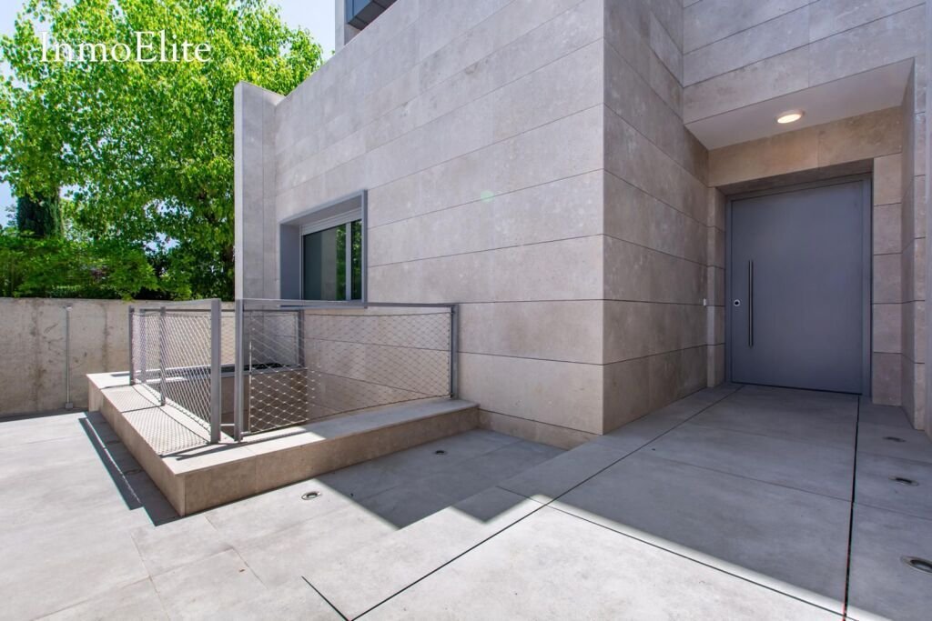 House in Pozuelo de Alarcon, Comunidad de Madrid, Spain 5 - 18486654