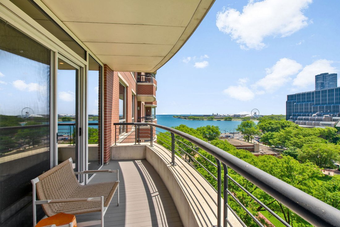 Condo in Chicago, Illinois, United States 2 - 18486013
