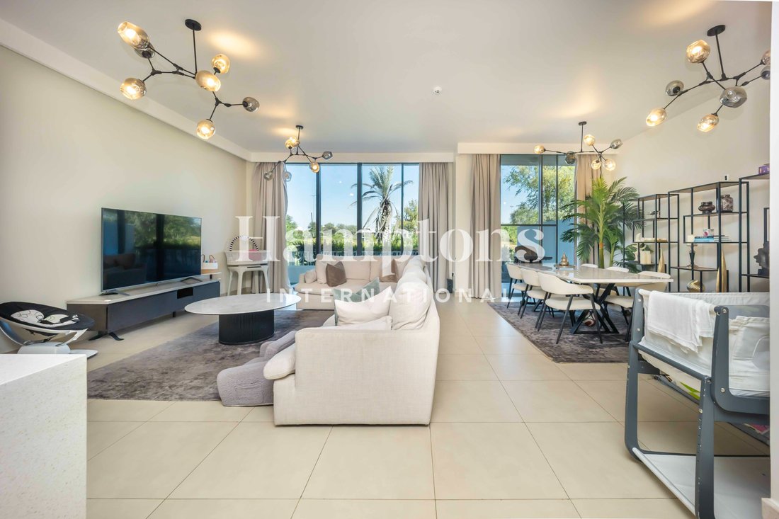 Villa in Hadaeq Sheikh Mohammed Bin Rashid, Dubai, United Arab Emirates 5 - 18487882