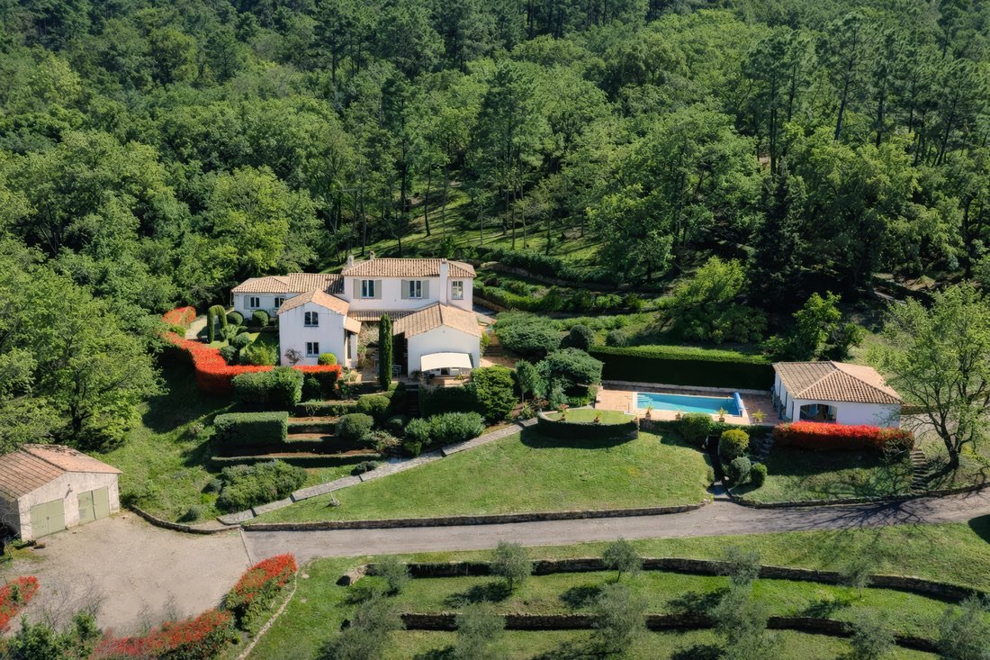 Villa in La Garde-Freinet, Provence-Alpes-Côte d'Azur, France 2 - 17814170