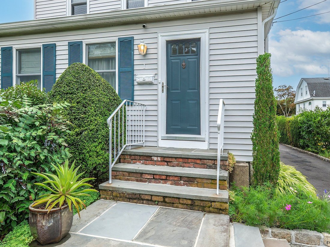 House in Glen Cove, New York, United States 2 - 18402555