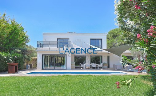 Villa in Les Mauniers, La Farlède, France 1
