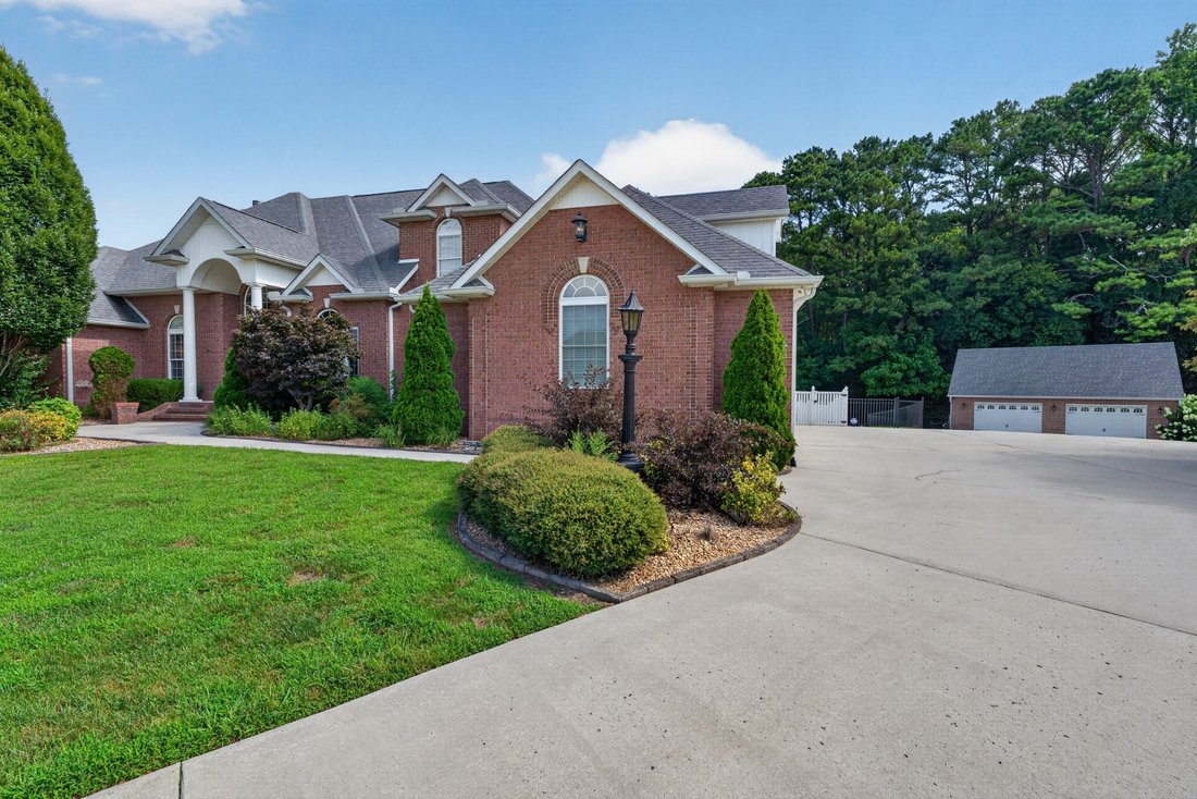 House in Tullahoma, Tennessee, United States 5 - 18486544