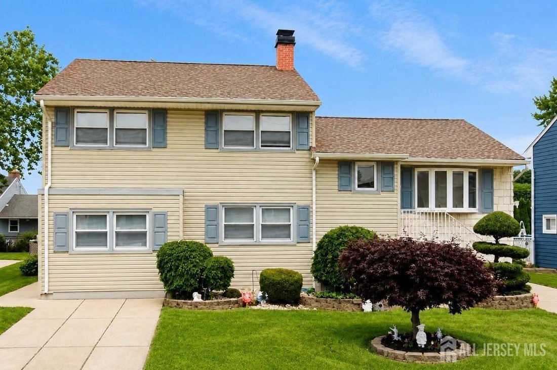 House in Carteret, New Jersey, United States 1 - 18484755