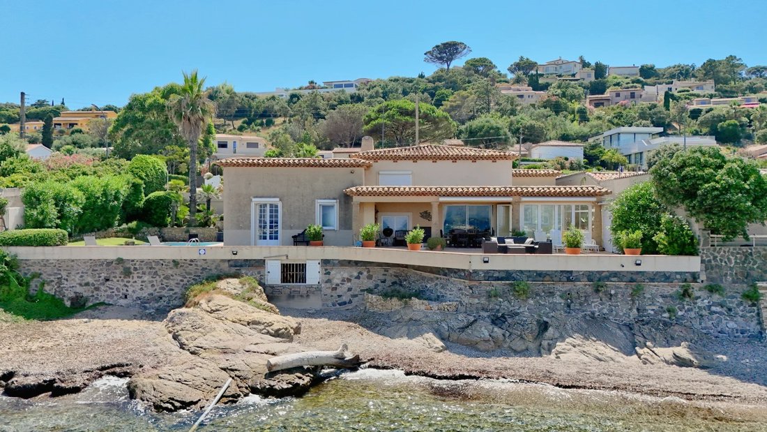 Villa in Nartelle-Noyer-Bellevue-bd des Sardinaux, Sainte-Maxime, France 3 - 16108476