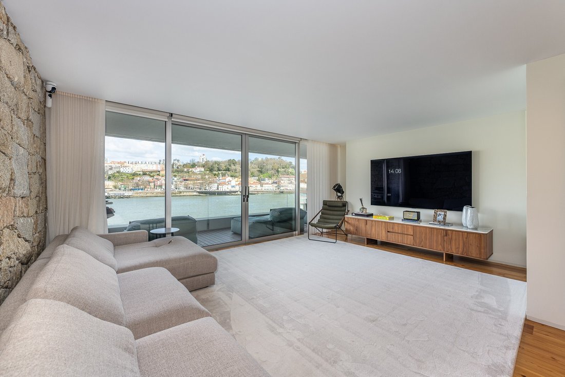 Apartment in Santa Marinha e Sao Pedro da Afurada, Porto District, Portugal 3 - 18486979
