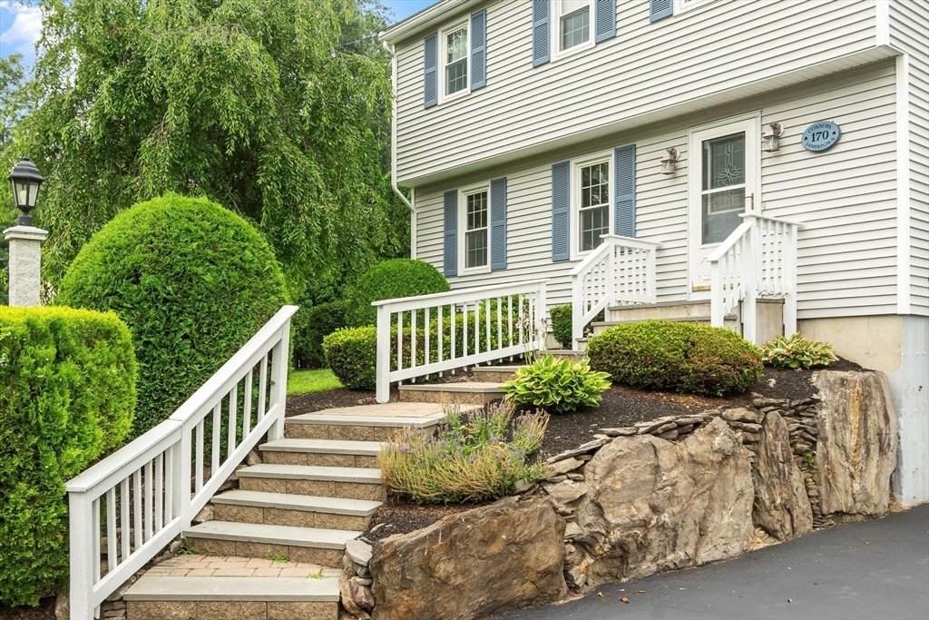 House in Leominster, Massachusetts, United States 4 - 18487450
