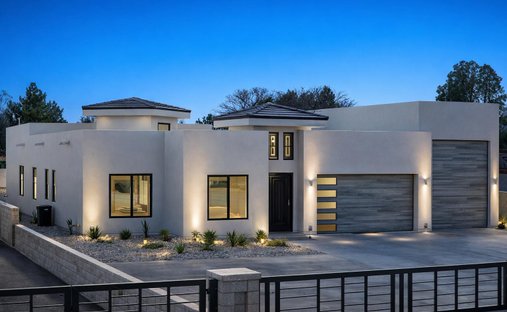 House in Los Ranchos de Albuquerque, New Mexico, United States 1