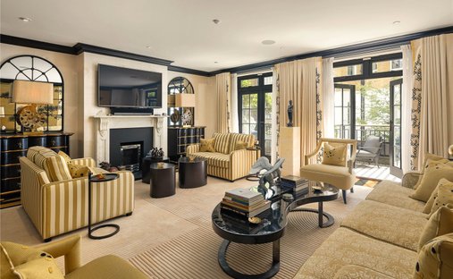 House in Mayfair, Westminster, England 1