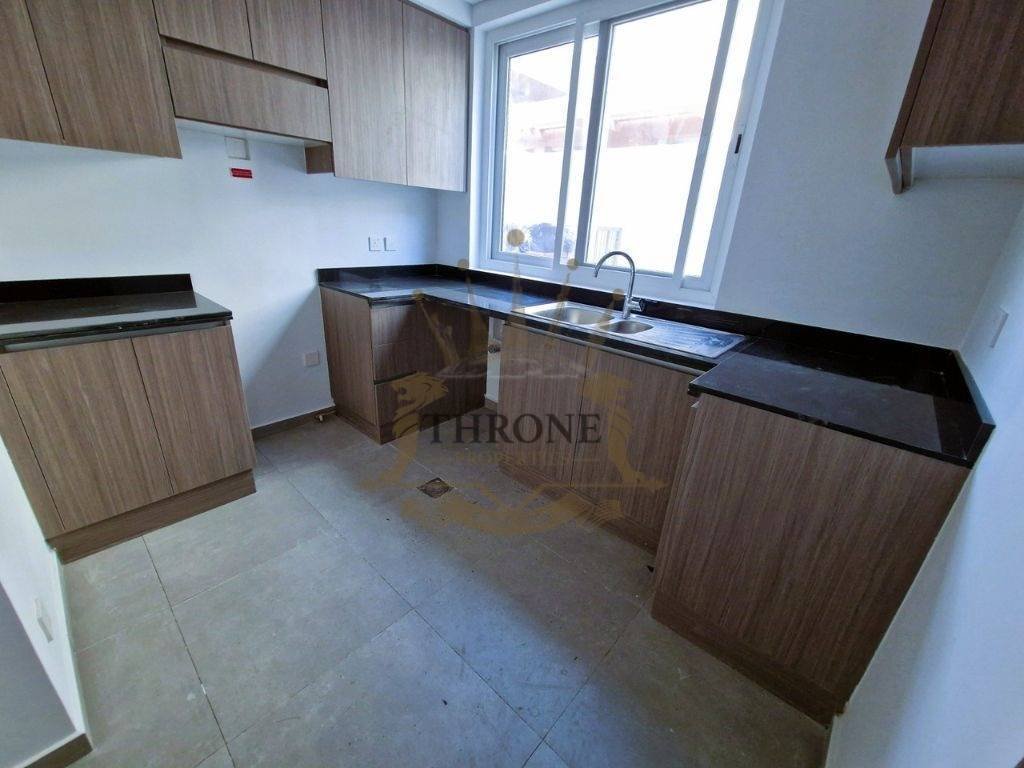 Townhouse in Damac Hills 2, Dubai, United Arab Emirates 4 - 18482966