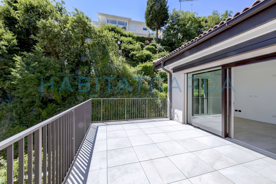 Apartment in Gardone Riviera, Lombardy, Italy 3 - 15609973