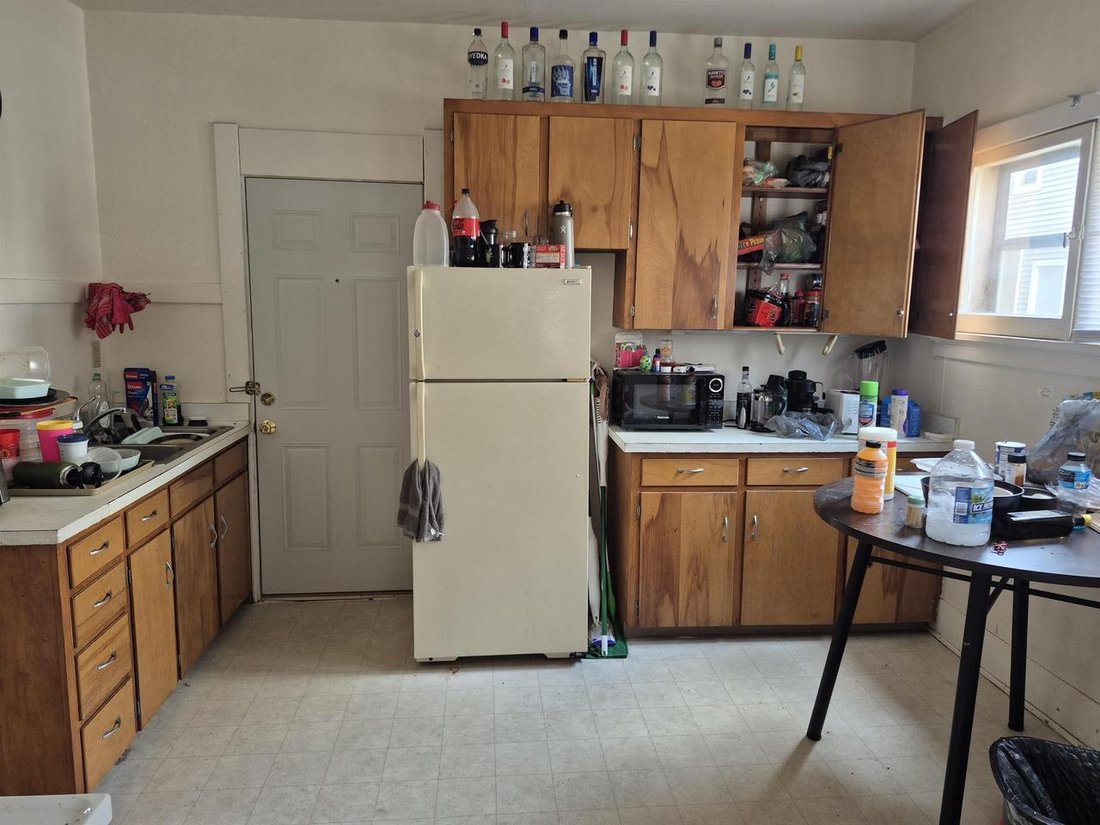 Madison, Wisconsin, United States 4 - 18483079
