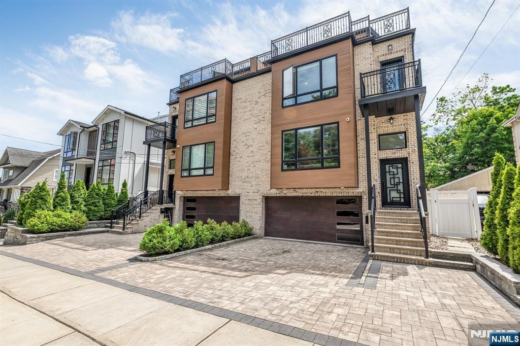 Townhouse in Cliffside Park, New Jersey, United States 2 - 18483476