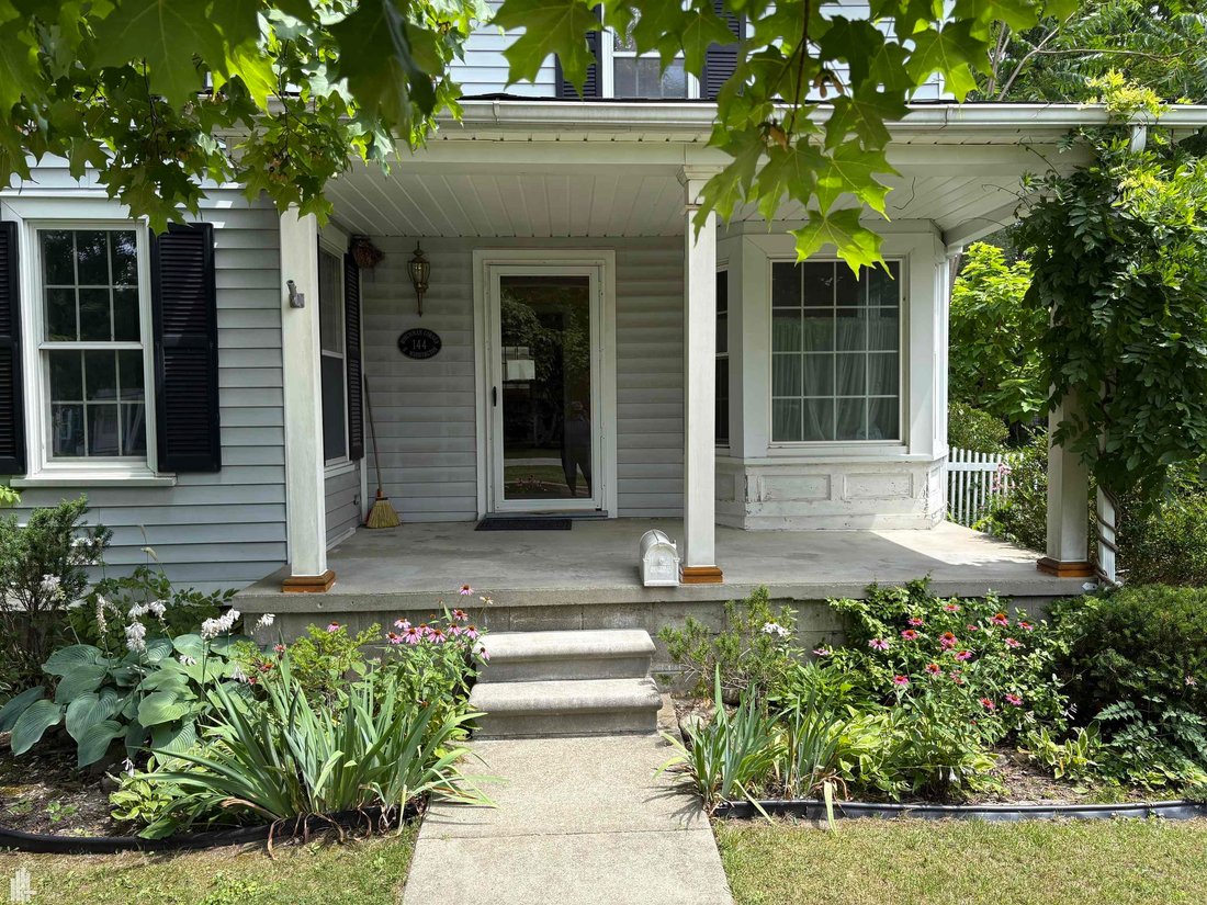 House in Orion charter Township, Michigan, United States 1 - 18483011