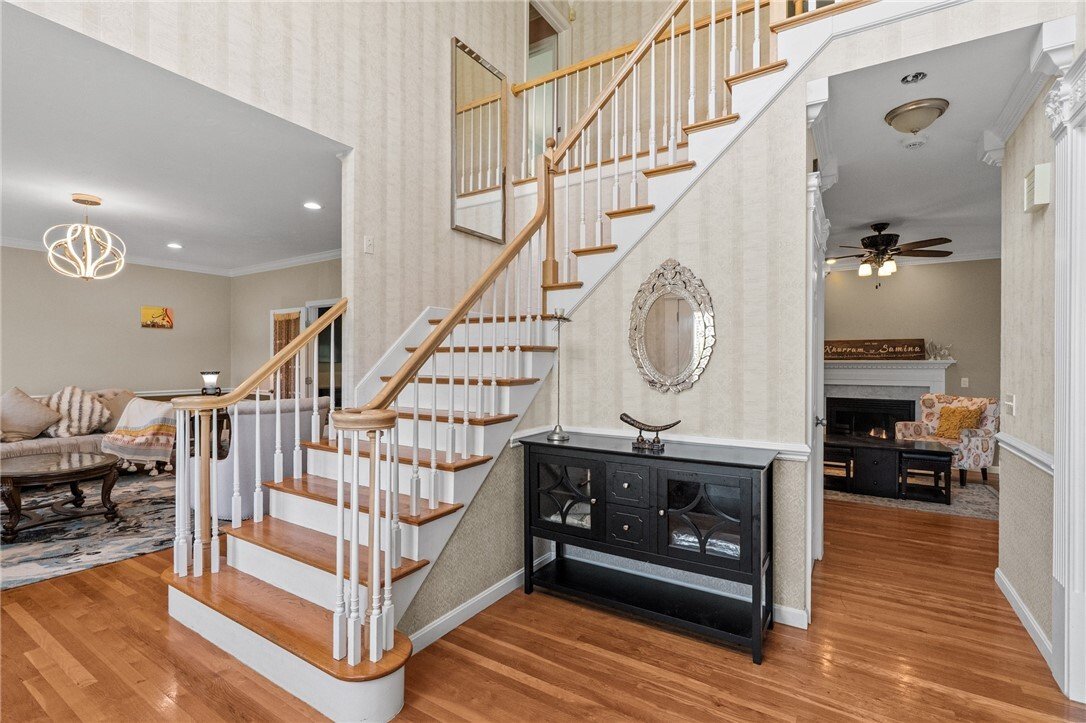 House in Lincoln, Rhode Island, United States 4 - 18483364