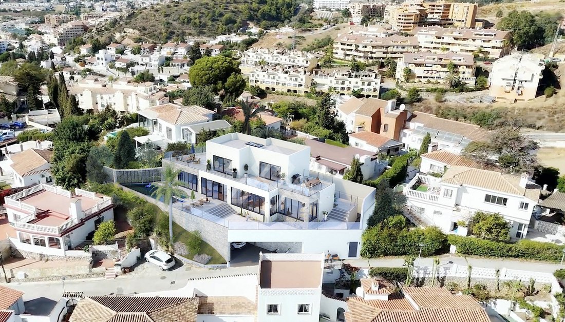 Villa in Fuengirola, Andalusia, Spain 3 - 18404821