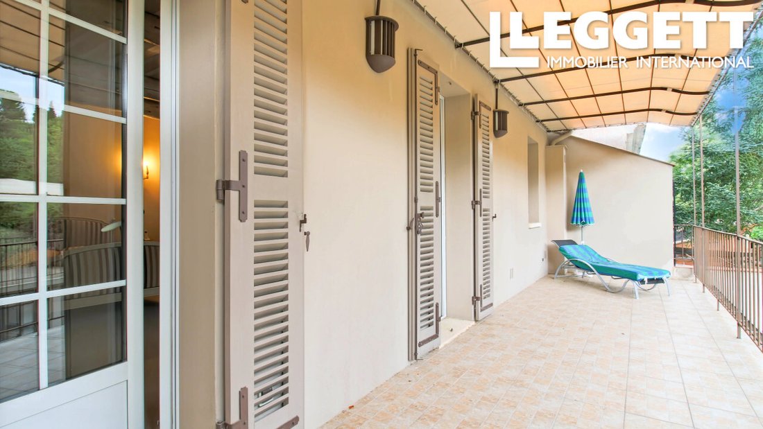House in Apt, Provence-Alpes-Côte d'Azur, France 3 - 18486447