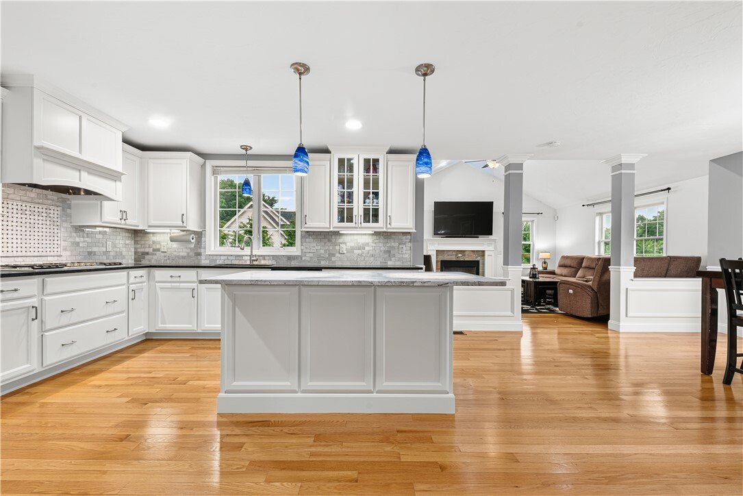 House in Cumberland, Rhode Island, United States 4 - 18485111