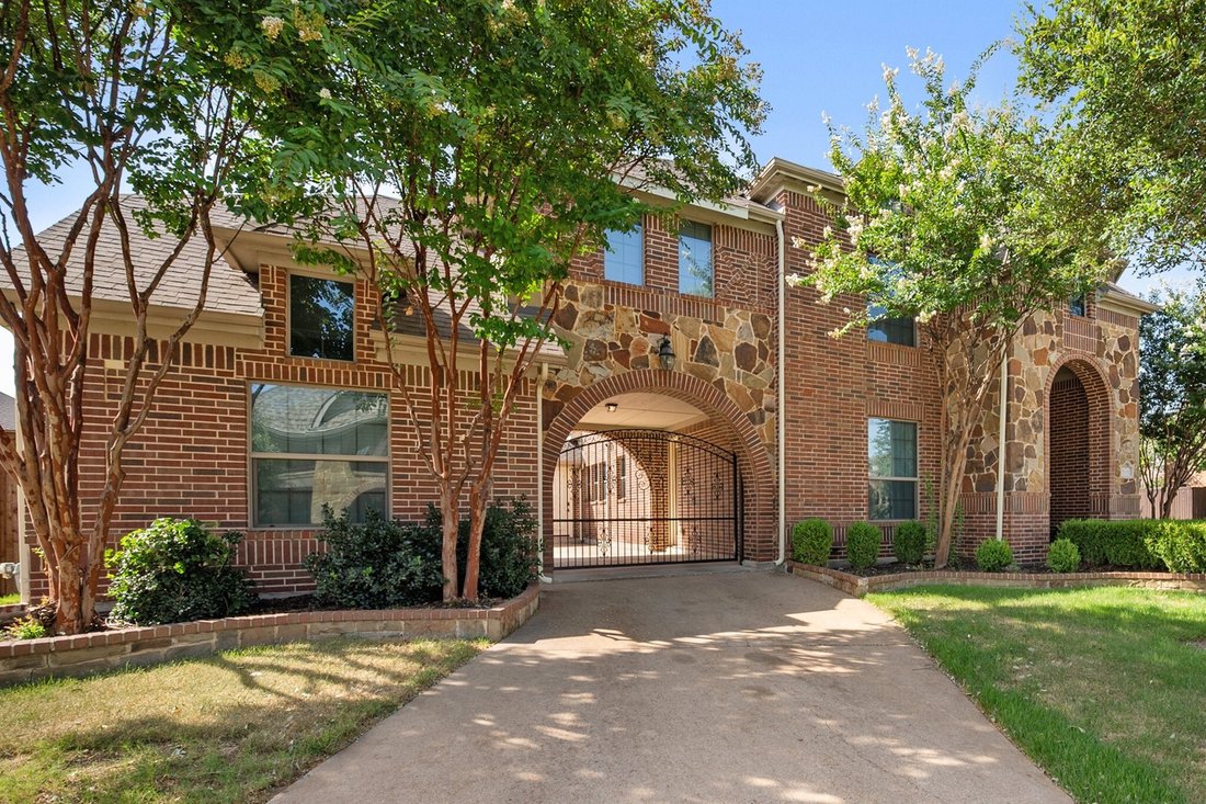 House in Keller, Texas, United States 5 - 18281380