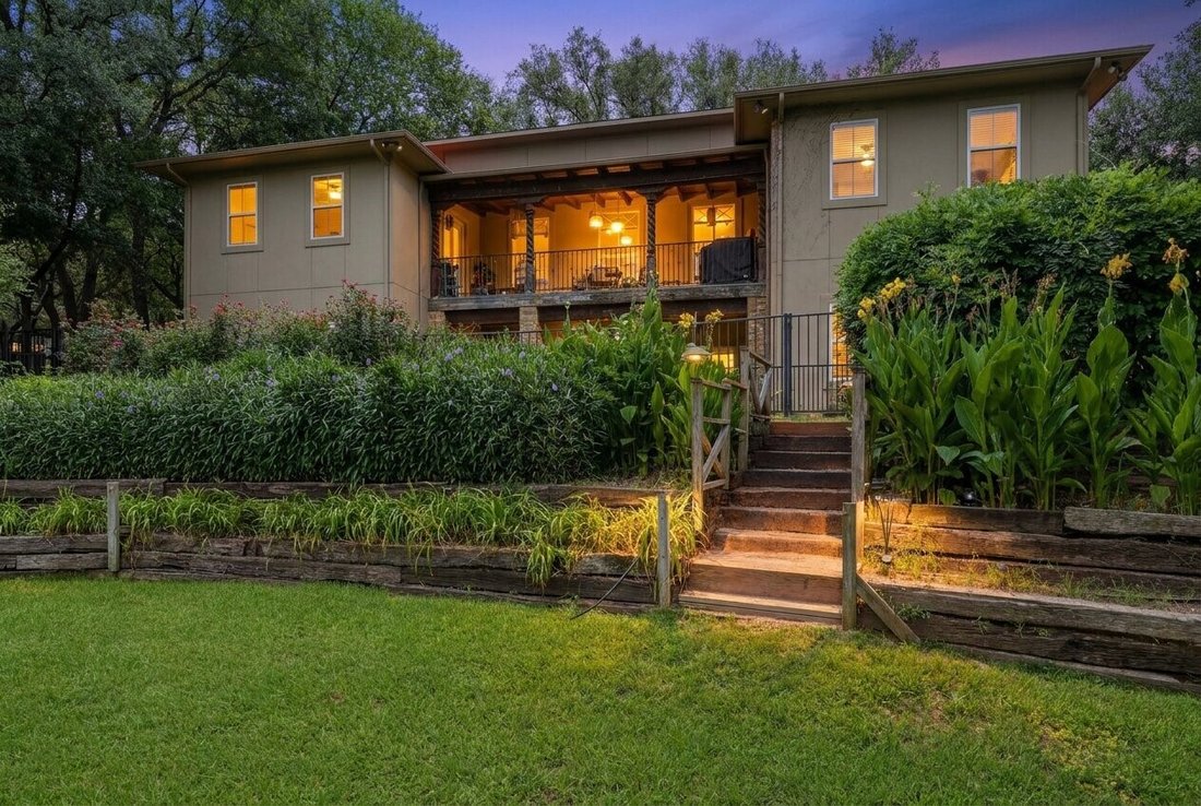 House in Granbury, Texas, United States 2 - 18327553