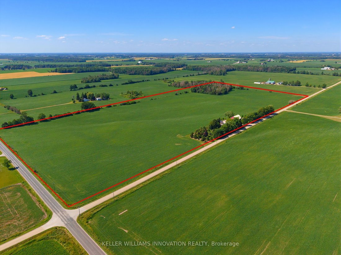 Farm Ranch in North Perth, Ontario, Canada 1 - 18483409