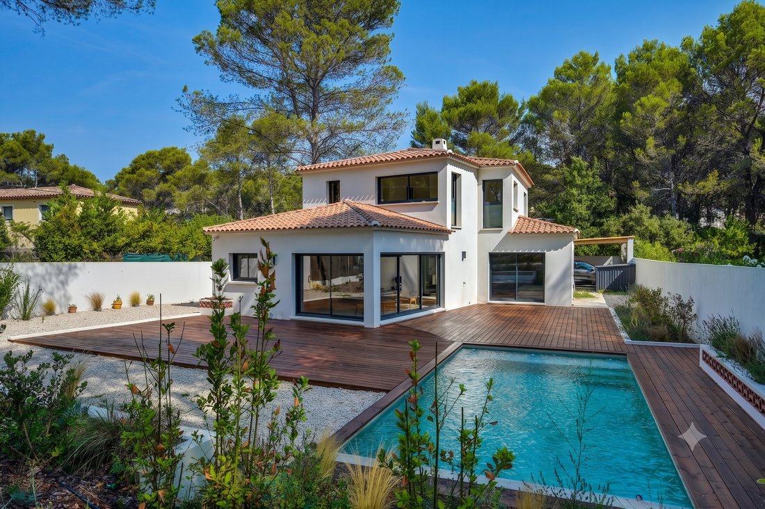 House in Le Tholonet, Provence-Alpes-Côte d'Azur, France 2 - 17769220