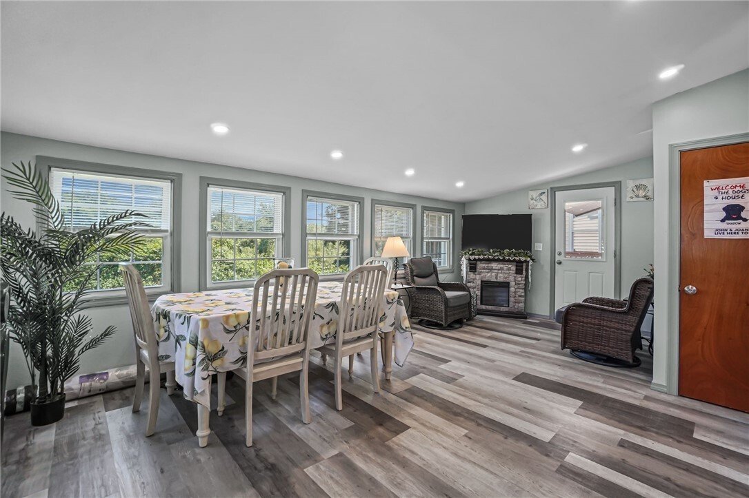 House in Cranston, Rhode Island, United States 4 - 18470535